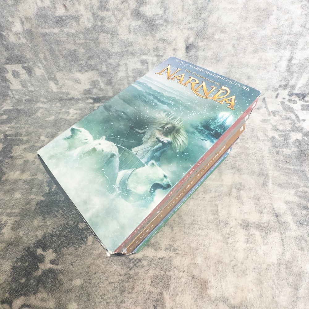 Chronicles of Narnia Complete Box Set 7 Books C.S. Lewis Fantasy Paperback
